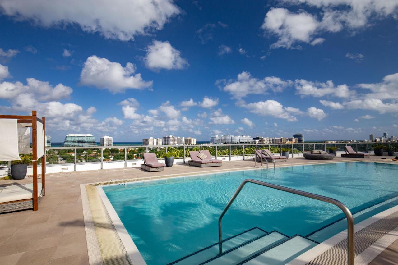 Acqua Bay Luxury Apartments Bay Harbor Islands Bagian luar foto